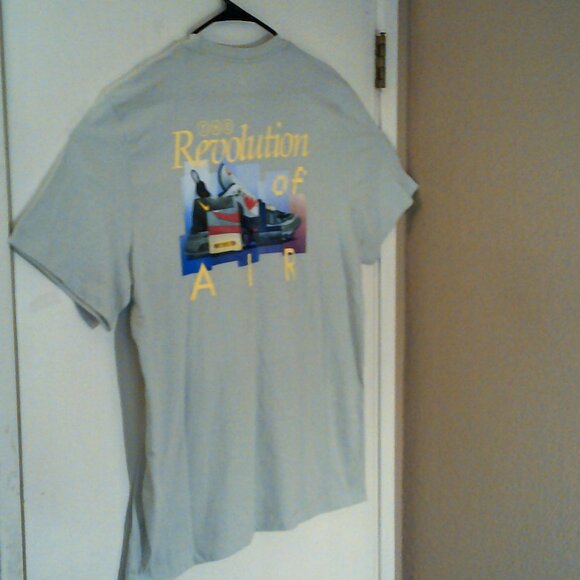 NEW NIKE SPORTSWEAR "Revolution of AIR Tee" MEN'S SILVER T-SHIRT XL IH5067-034 - Picture 9 of 10
